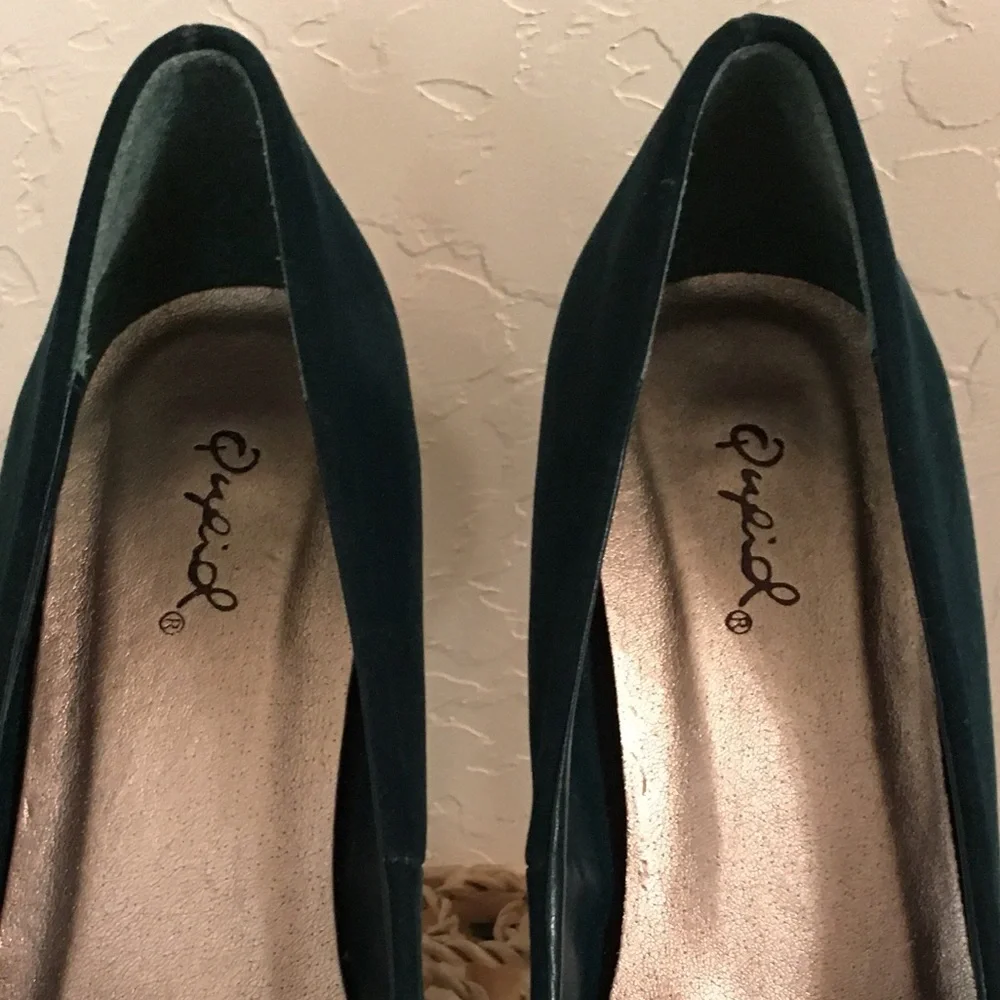 Qupid Dark Teal Velvet Platform Pumps